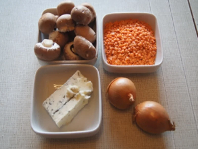 Rezept: Pasta-Teller mit roten Linsen und braunen Champignons Bild Nr. 3 Pasta-Teller mit roten Linsen und braunen Champignons - Rezept - Bild Nr. 3