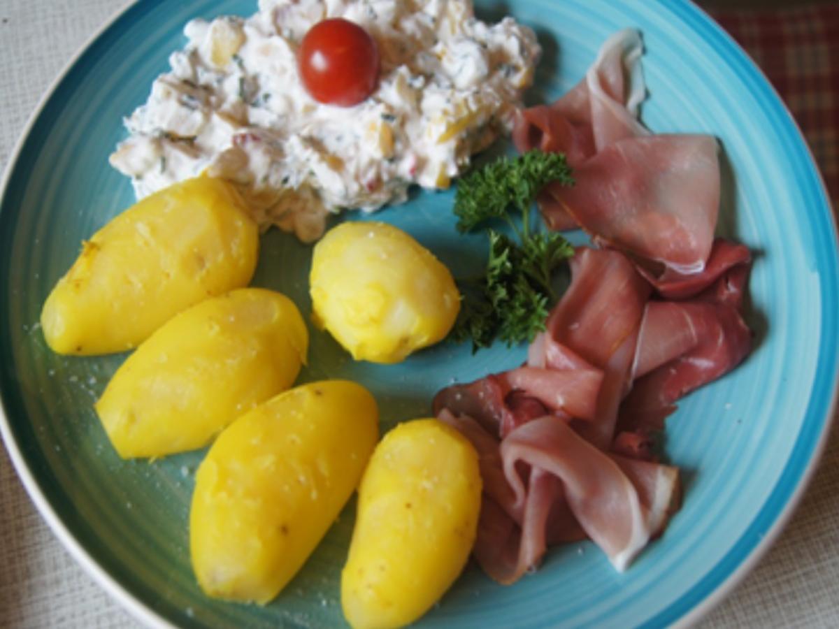 Pellkartoffeln mit würzigem Quark und Schwarzwälder Schinken - Rezept ...