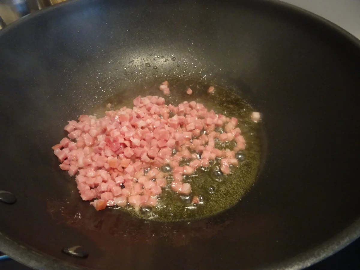 Rezept: Pfifferlings-Kartoffel-Pfanne mit Speck und Ei Bild Nr. 11084 Pfifferlings-Kartoffel-Pfanne mit Speck und Ei - Rezept - Bild Nr. 11084