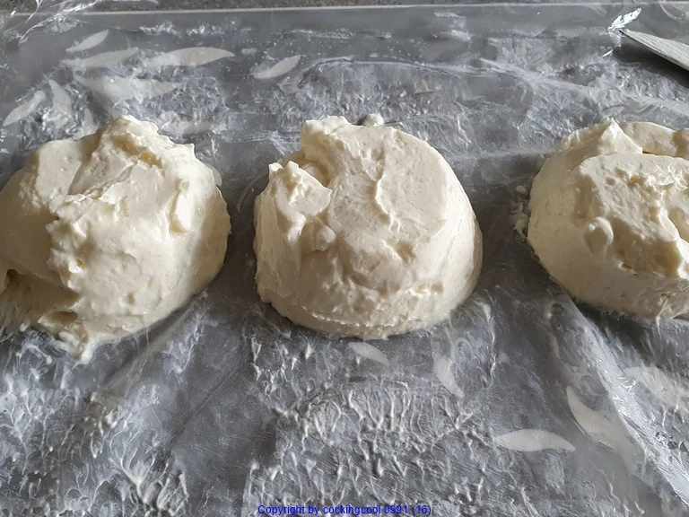 Rezept: Einfacher "Baiser oder Meringe Schwan" Ganz in Weiss = kochbar Challenge 8.0 (August 2020) Bild Nr. 11101 Einfacher "Baiser oder Meringe Schwan" Ganz in Weiss = kochbar Challenge 8.0 (August 2020) - Rezept - Bild Nr. 11101