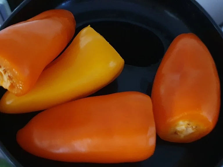 Rezept: Tomaten Bowle = Rezeptbau NR. 17 Bild Nr. 11091 Tomaten Bowle = Rezeptbau NR. 17 - Rezept - Bild Nr. 11091