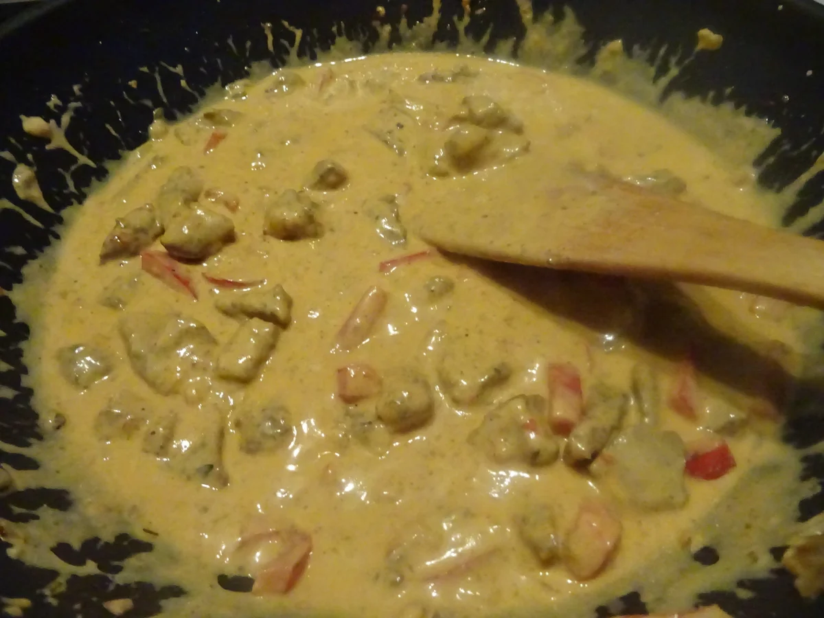 Rezept: Gyros in Metaxa-Soße mit Käse überbacken Bild Nr. 3 Gyros in Metaxa-Soße mit Käse überbacken - Rezept - Bild Nr. 3