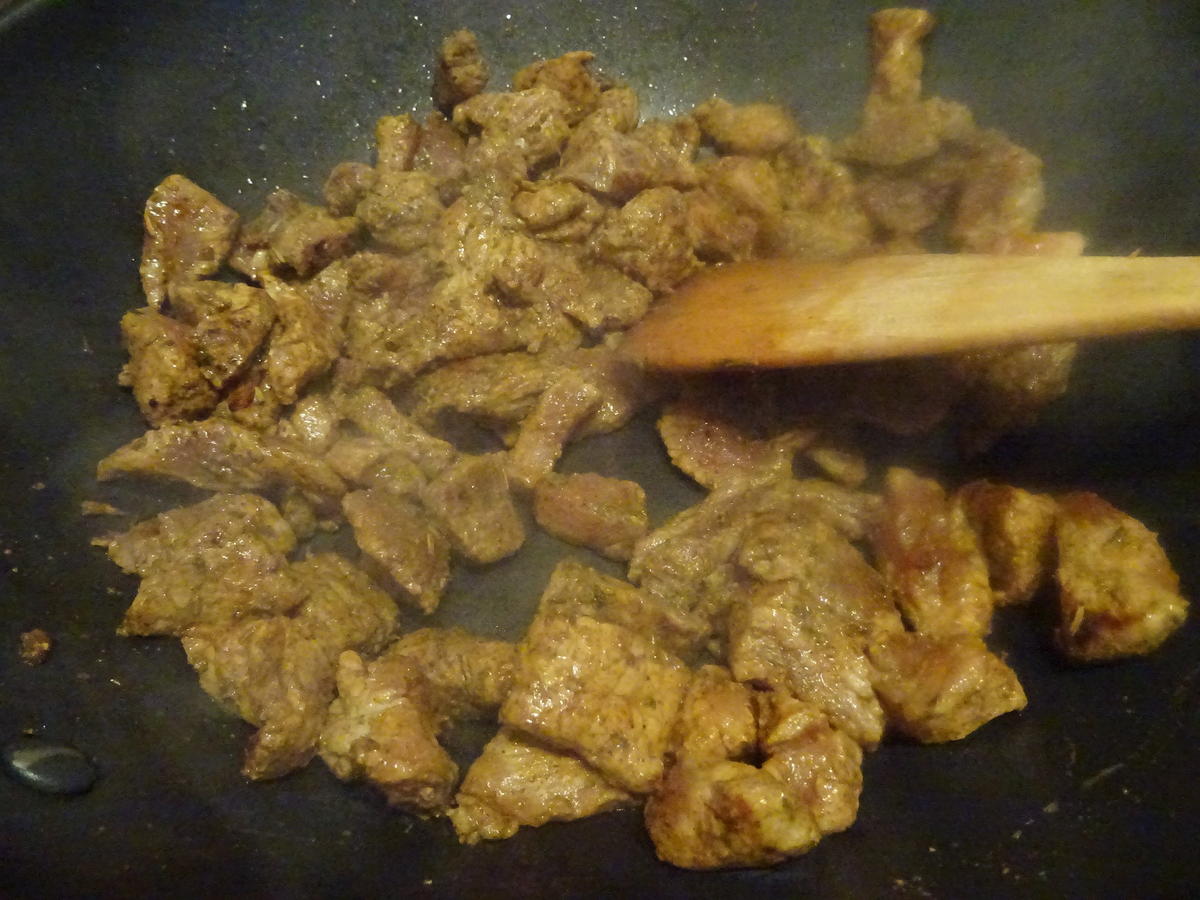 Gyros in Metaxa Soße mit Käse überbacken - einfach - von barbara62