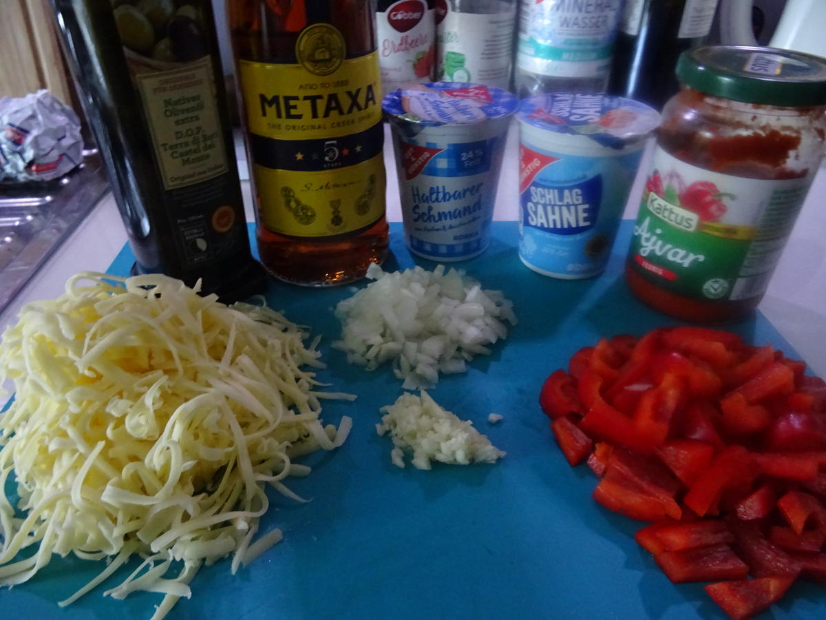 Gyros in Metaxa-Soße mit Käse überbacken - Rezept - kochbar.de