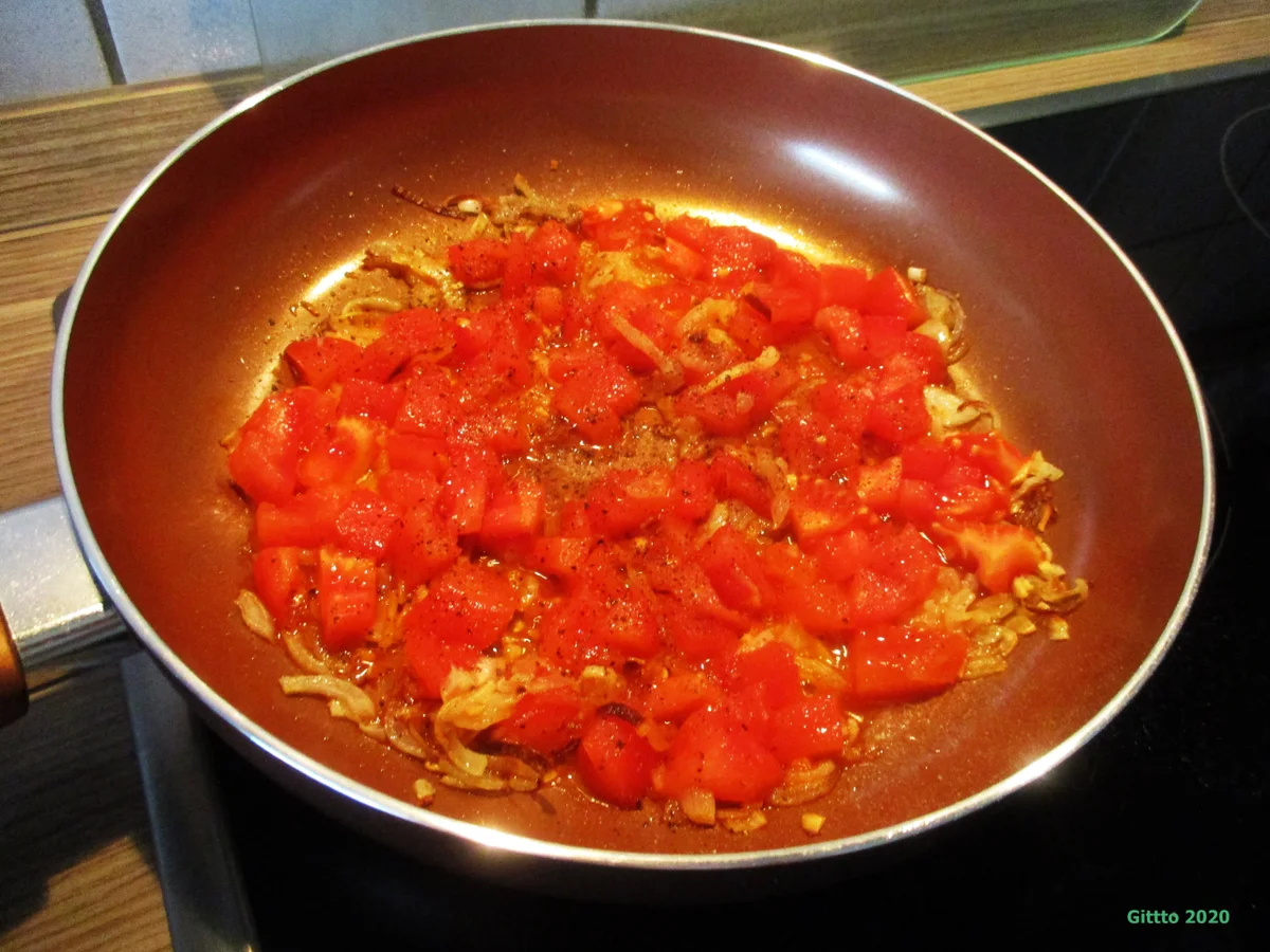 Rezept: Blattspinat mit Tomaten Bild Nr. 4 Blattspinat mit Tomaten - Rezept - Bild Nr. 4