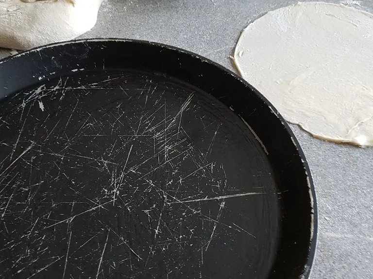 drei mal PIZZA Handmade (kleine Grösse 22 cm) - Rezept - Bild Nr. 7