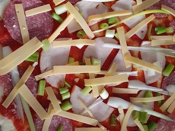 drei mal PIZZA Handmade (kleine Grösse 22 cm) - Rezept - Bild Nr. 11