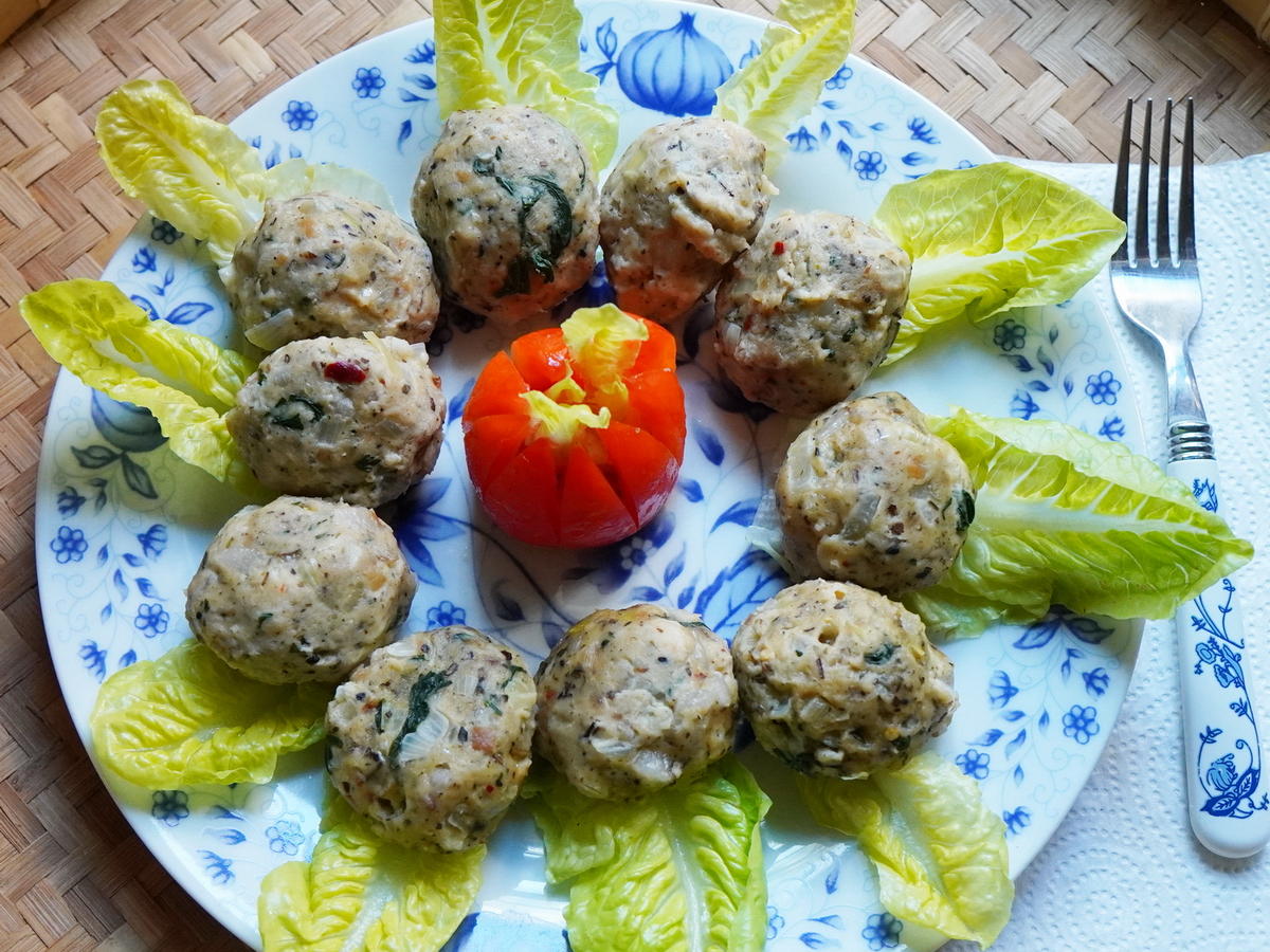 Würzige Tiroler Brezenknödel - Rezept - kochbar.de