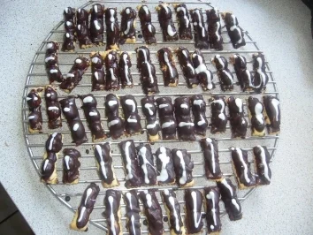 Rezept: Plätzchen: Macadamia-Nougat-Barren Bild Nr. 7 Plätzchen: Macadamia-Nougat-Barren - Rezept - Bild Nr. 7