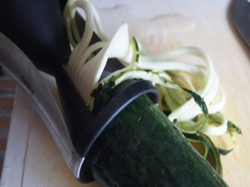 Rezept: Zweierlei Zucchini Bild Nr. 4 Zweierlei Zucchini - Rezept - Bild Nr. 4