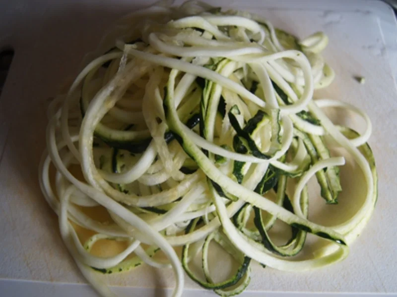 Rezept: Zweierlei Zucchini Bild Nr. 7 Zweierlei Zucchini - Rezept - Bild Nr. 7