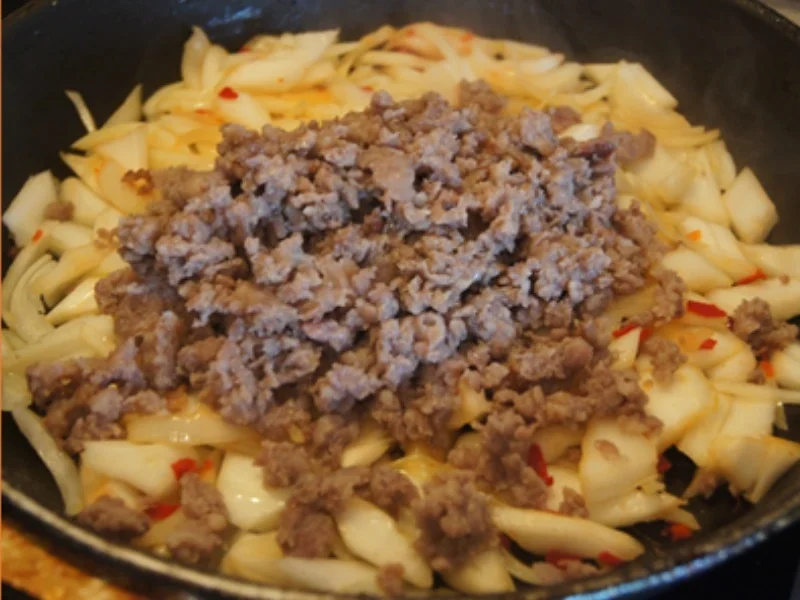 Rezept: Hörnchen-Nudel Pfanne mit Chinakohl und Schweinemett Bild Nr. 14 Hörnchen-Nudel Pfanne mit Chinakohl und Schweinemett - Rezept - Bild Nr. 14