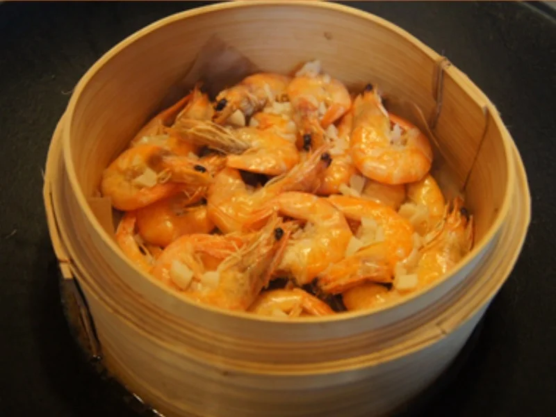 Rezept: Gedämpfte Garnelen mit Knoblauch Bild Nr. 9 Gedämpfte Garnelen mit Knoblauch - Rezept - Bild Nr. 9