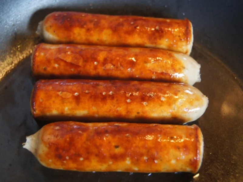 Bratwurst mit herzhaften Sauerkraut und Drillingen - Rezept - Bild Nr. 6