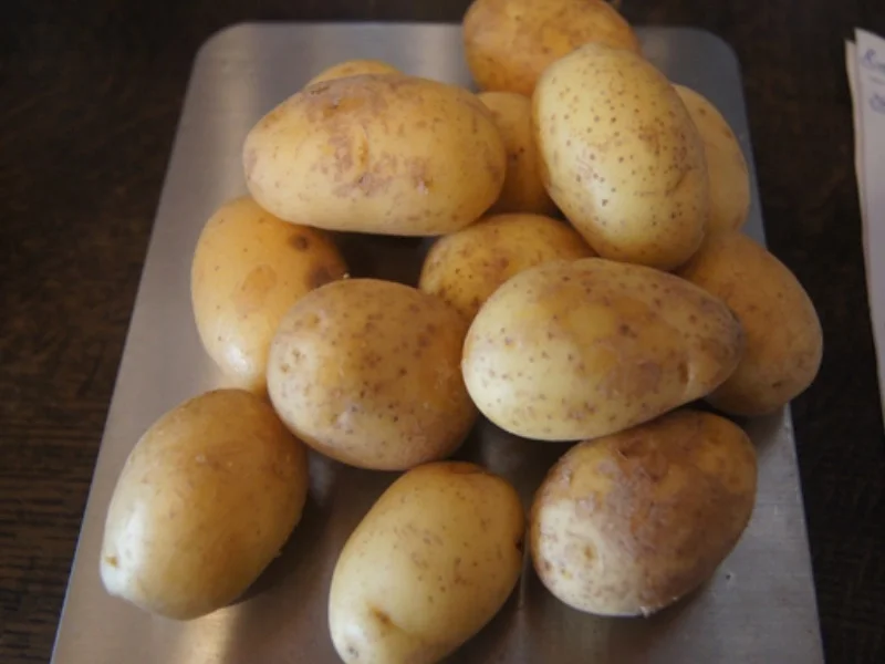 Bratwurst mit herzhaften Sauerkraut und Drillingen - Rezept - Bild Nr. 14