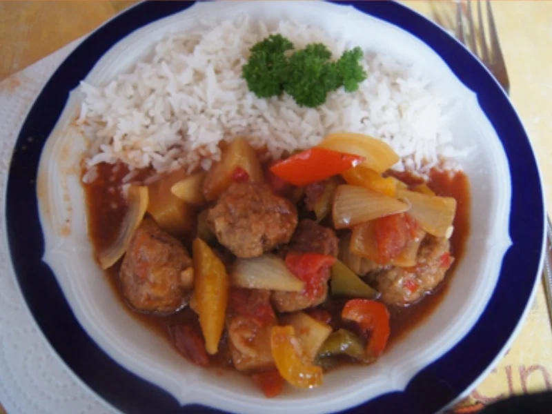 Hackbällchen mit Gemüsemix süß-sauer im Römertopf und Basmatireis - Rezept - Bild Nr. 24