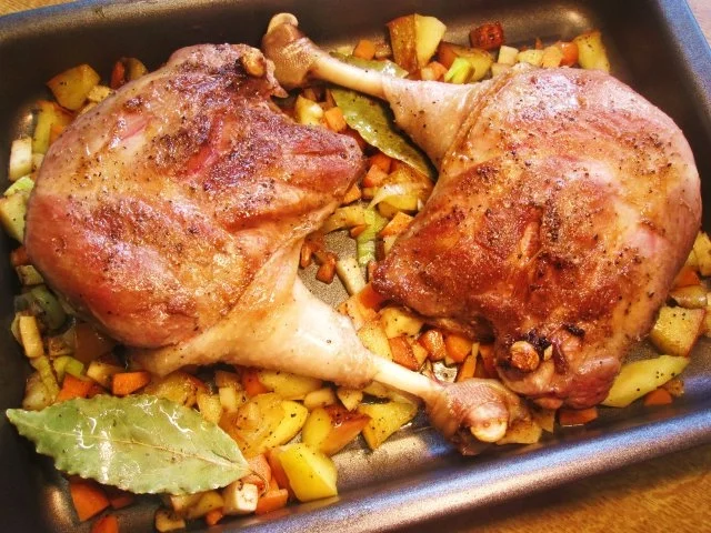 Rezept: Gänsekeulen - norddeutsche Art Gänsekeulen - norddeutsche Art - Rezept