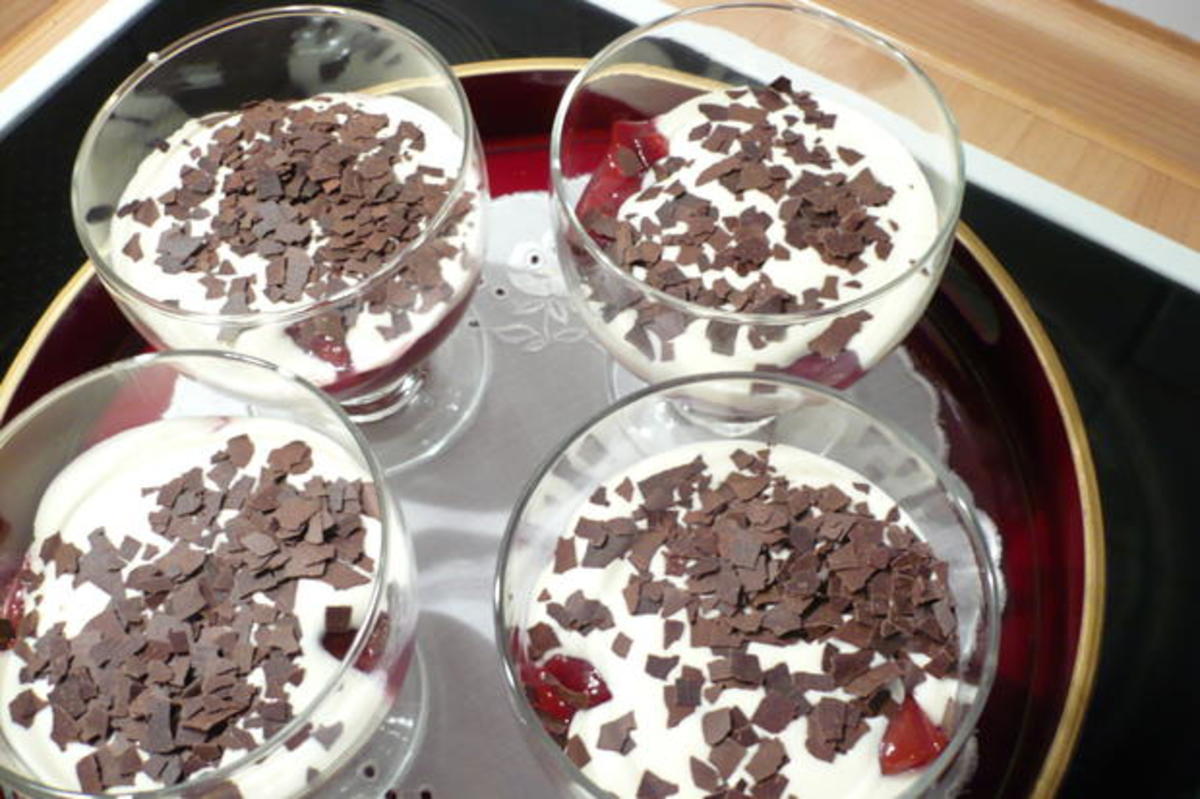 Zwetschen - Dessert mit Schmandcreme - Rezept - kochbar.de