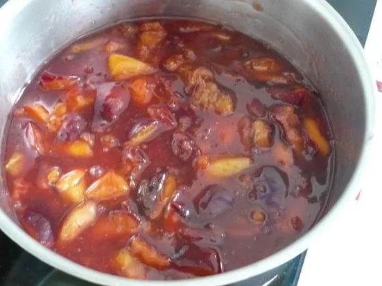 Zwetschen - Dessert mit Schmandcreme - Rezept - Bild Nr. 4