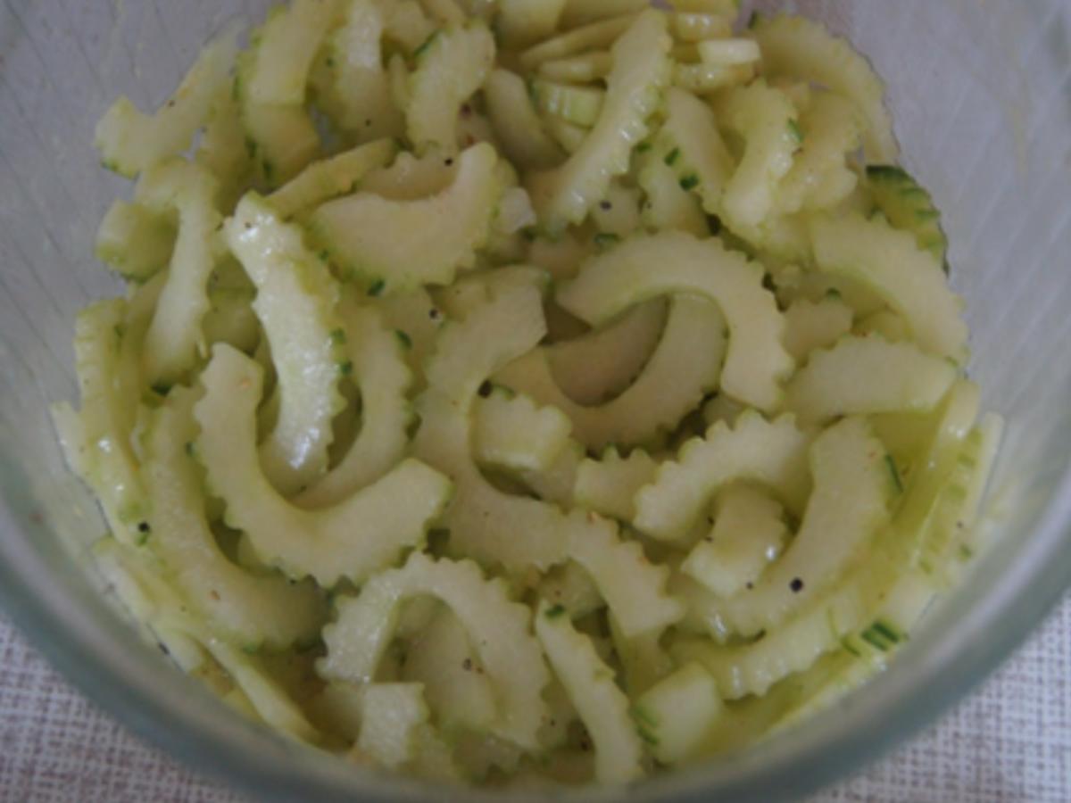 Fischfilet Bordelaise mit chinesischen Gurkensalat und Möhren-Kartoffel-Stampf - Rezept - Bild Nr. 11