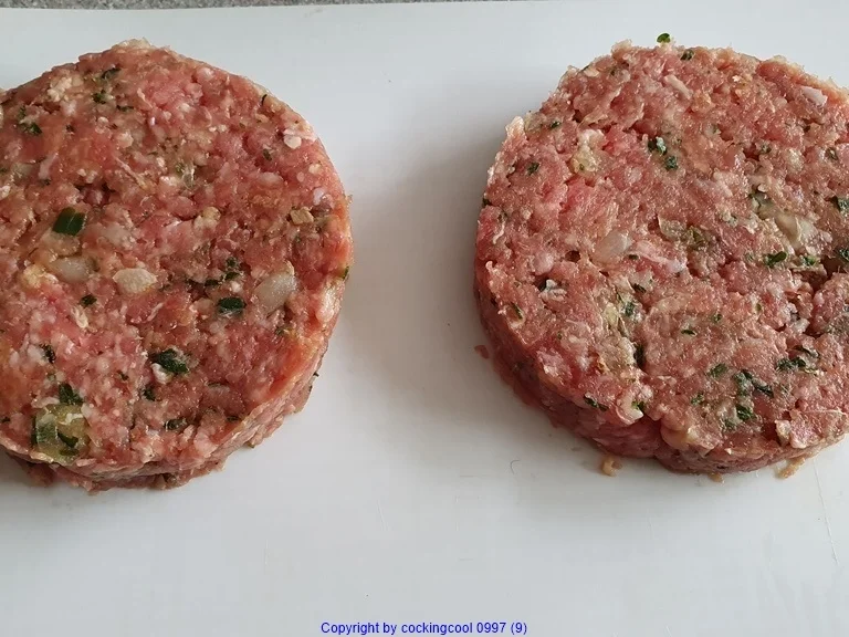 Rezept: Burger Patty`s selbst gemacht = kochbar Challenge 9.0 (2020) Bild Nr. 2 Burger Patty`s selbst gemacht = kochbar Challenge 9.0 (2020) - Rezept - Bild Nr. 2