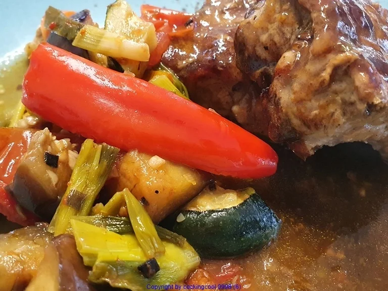 Rezept: Schweinerippchen "Spare Ribs" mit Gemüse MIX = kochbar Challenge 9.0 (2020) Bild Nr. 9 Schweinerippchen "Spare Ribs" mit Gemüse MIX = kochbar Challenge 9.0 (2020) - Rezept - Bild Nr. 9