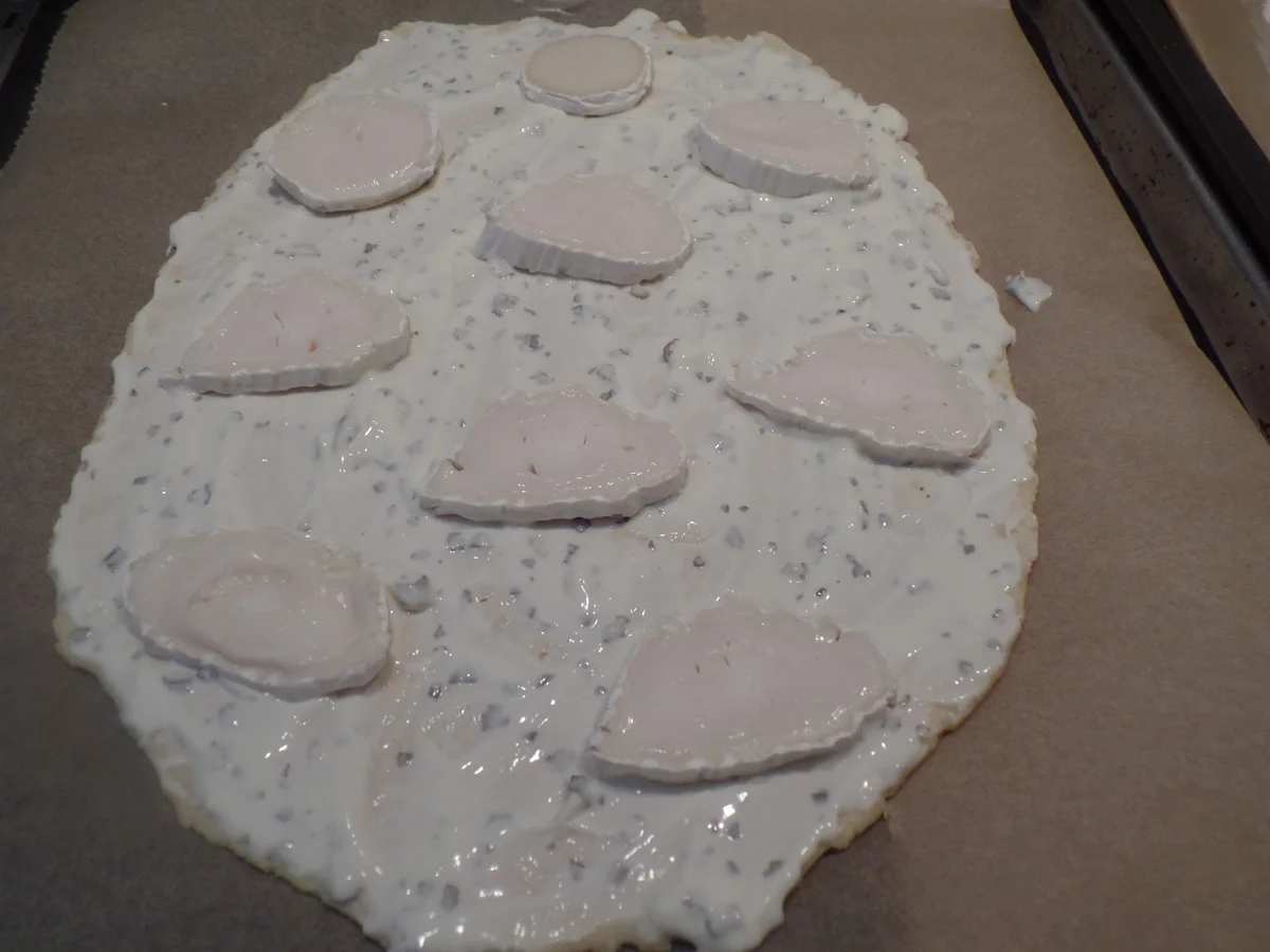 Flammkuchen mit Ziegenkäse und Agavensirup - Rezept - Bild Nr. 11154