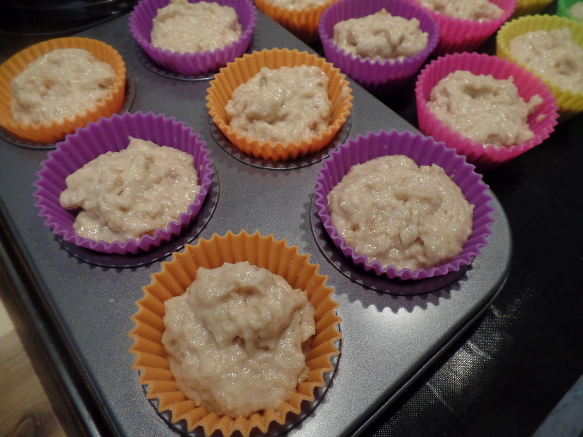 Kokos -Aprikosen -Muffins mit Raffaelo und weißer Schokolade on Topp - Rezept - Bild Nr. 11170