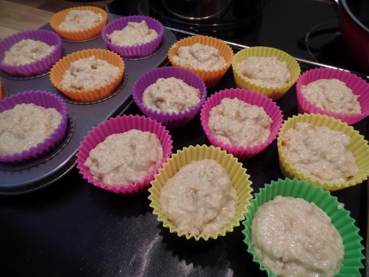 Kokos -Aprikosen -Muffins mit Raffaelo und weißer Schokolade on Topp - Rezept - Bild Nr. 11171