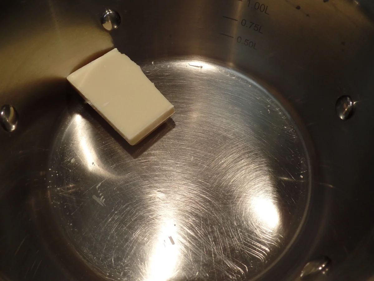 Kokos -Aprikosen -Muffins mit Raffaelo und weißer Schokolade on Topp - Rezept - Bild Nr. 11173