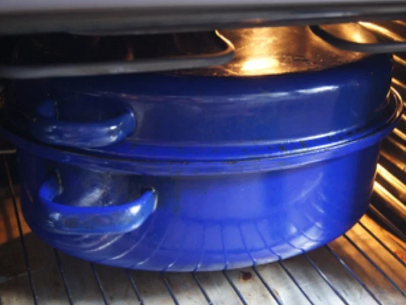 Pulled Pork mit Zwiebeln, Kraut, Zaziki, Tomaten und Fladenbrot - Rezept - Bild Nr. 11