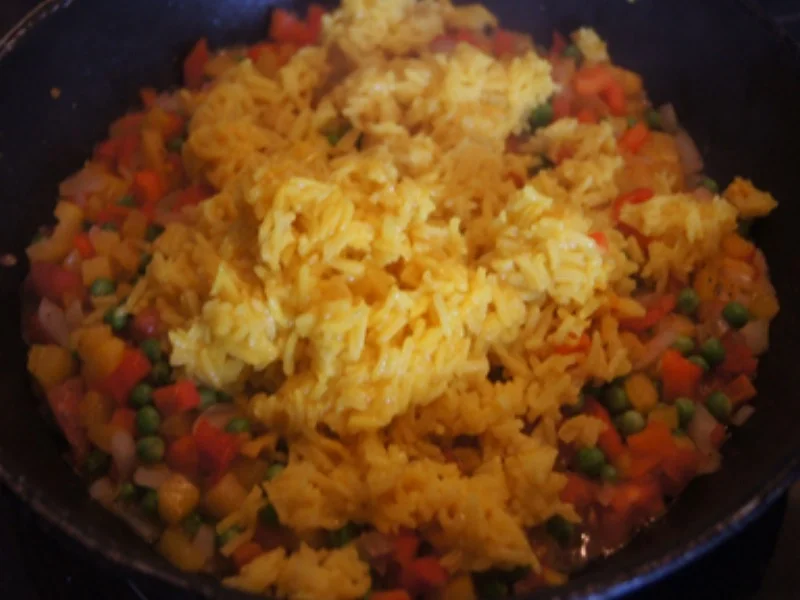 Cevapcici mit Gemüsereis - Rezept - Bild Nr. 17