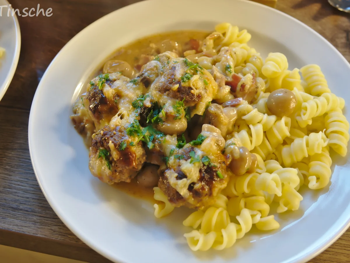 Rezept: Hackbällchen -Jäger Art- Überbacken Bild Nr. 9 Hackbällchen -Jäger Art- Überbacken - Rezept - Bild Nr. 9