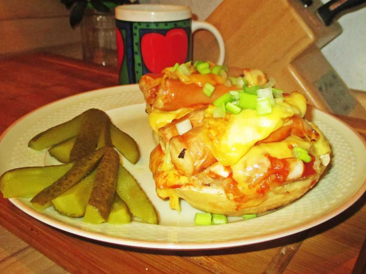 Rezept: Eine Art Hot Dog- Resteverwertung mit Sauerkraut-Kochbar Challenge 9.0 (September 2020) Bild Nr. 2 Eine Art Hot Dog- Resteverwertung mit Sauerkraut-Kochbar Challenge 9.0 (September 2020) - Rezept - Bild Nr. 2