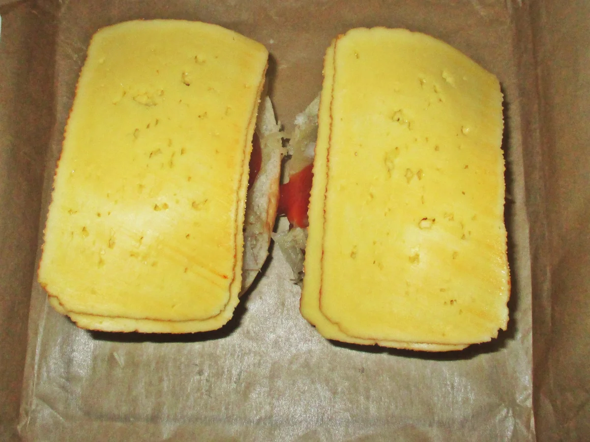 Rezept: Eine Art Hot Dog- Resteverwertung mit Sauerkraut-Kochbar Challenge 9.0 (September 2020) Bild Nr. 3 Eine Art Hot Dog- Resteverwertung mit Sauerkraut-Kochbar Challenge 9.0 (September 2020) - Rezept - Bild Nr. 3