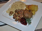 Frikadellen in Waldpilz-Rahm - Rezept