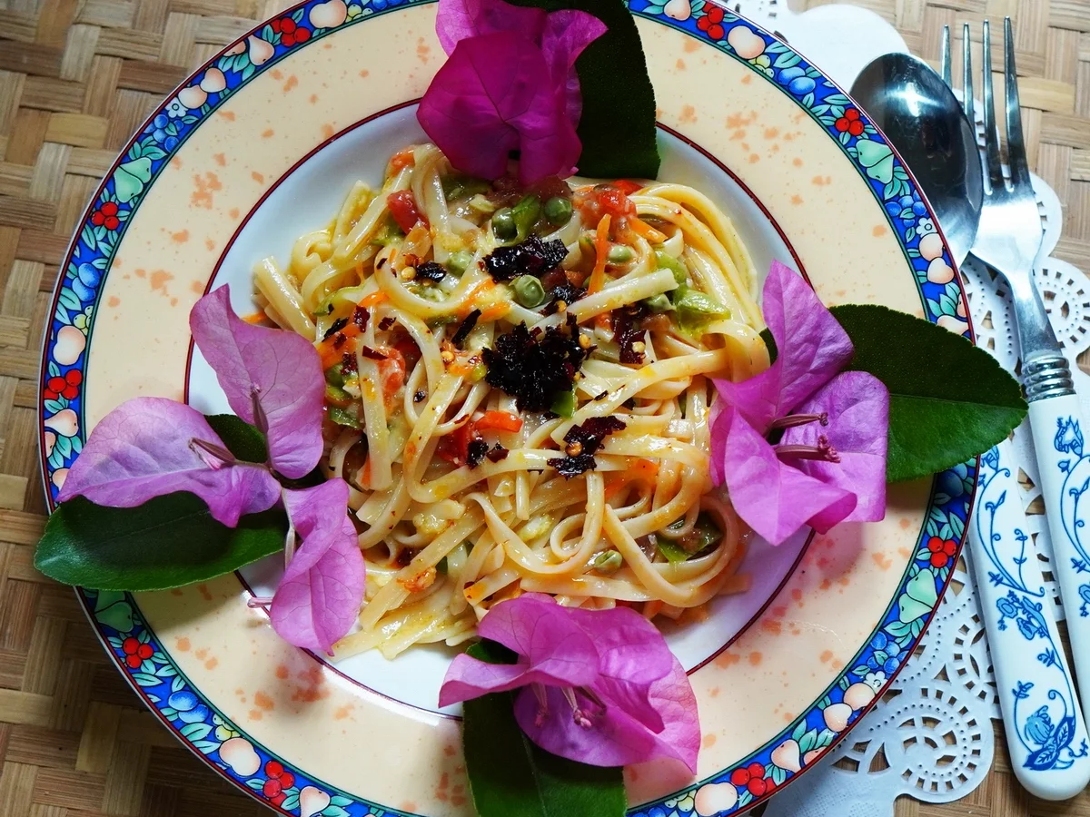 Rezept: Linguine mit Speck und Eiern – Linguine alla carbonara Bild Nr. 3 Linguine mit Speck und Eiern – Linguine alla carbonara - Rezept - Bild Nr. 3