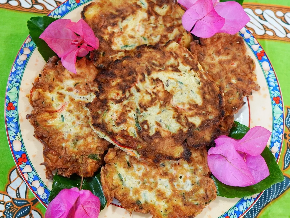 Rezept: Gemüsepuffer Cakranegara – Martabak Cakra I Bild Nr. 2 Gemüsepuffer Cakranegara – Martabak Cakra I - Rezept - Bild Nr. 2