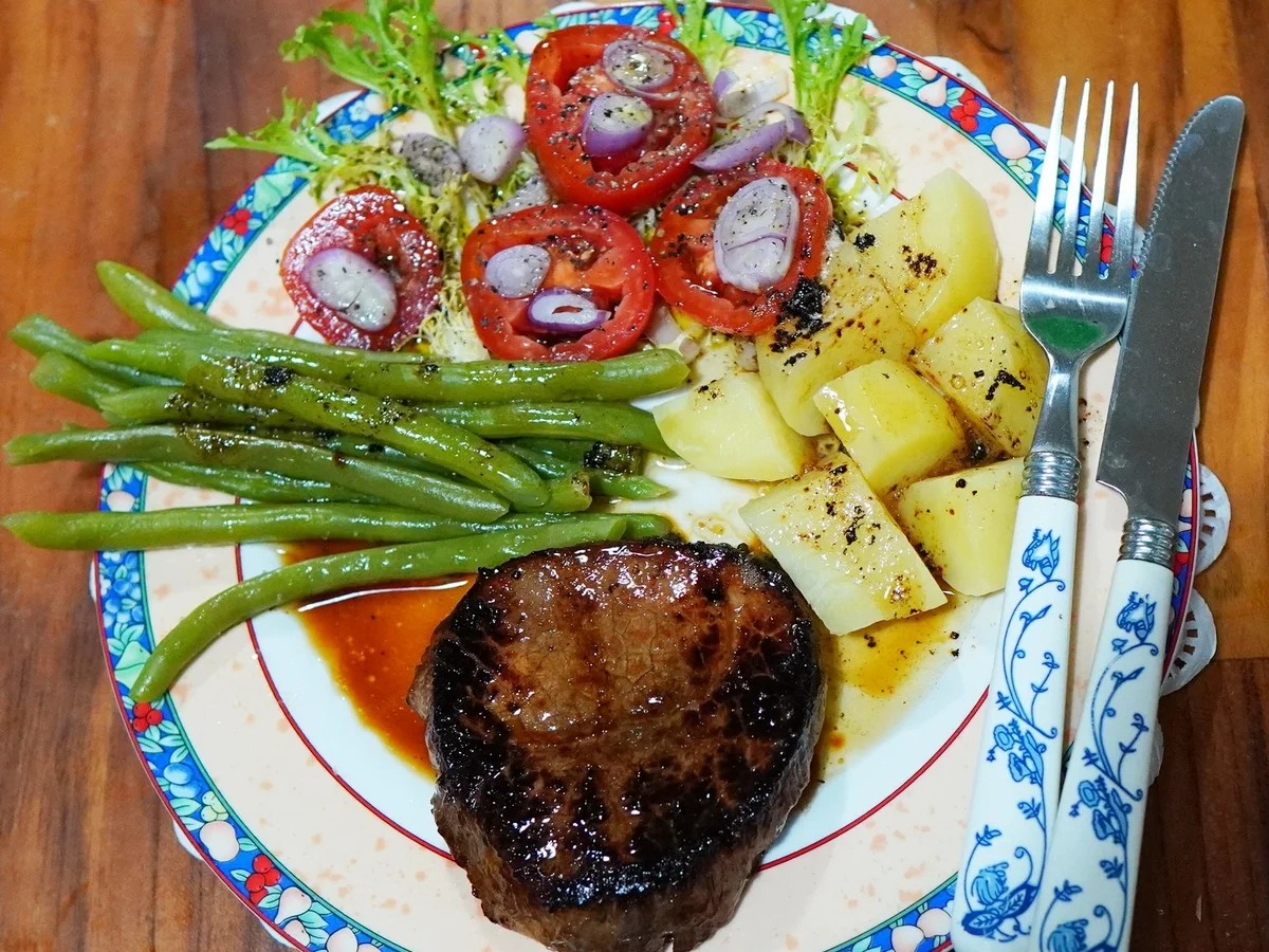 Rezept: Gegrilltes Waldburger Ziegensteak Bild Nr. 2 Gegrilltes Waldburger Ziegensteak - Rezept - Bild Nr. 2