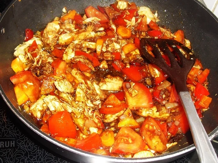 Rezept: Scharfe Hähnchen-Reispfanne-Kochbar Challenge 9.0 Bild Nr. 4 Scharfe Hähnchen-Reispfanne-Kochbar Challenge 9.0 - Rezept - Bild Nr. 4