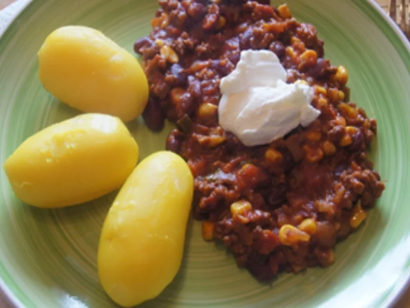 Chili con Carne mit Pellkartoffeln III - Rezept - Bild Nr. 2
