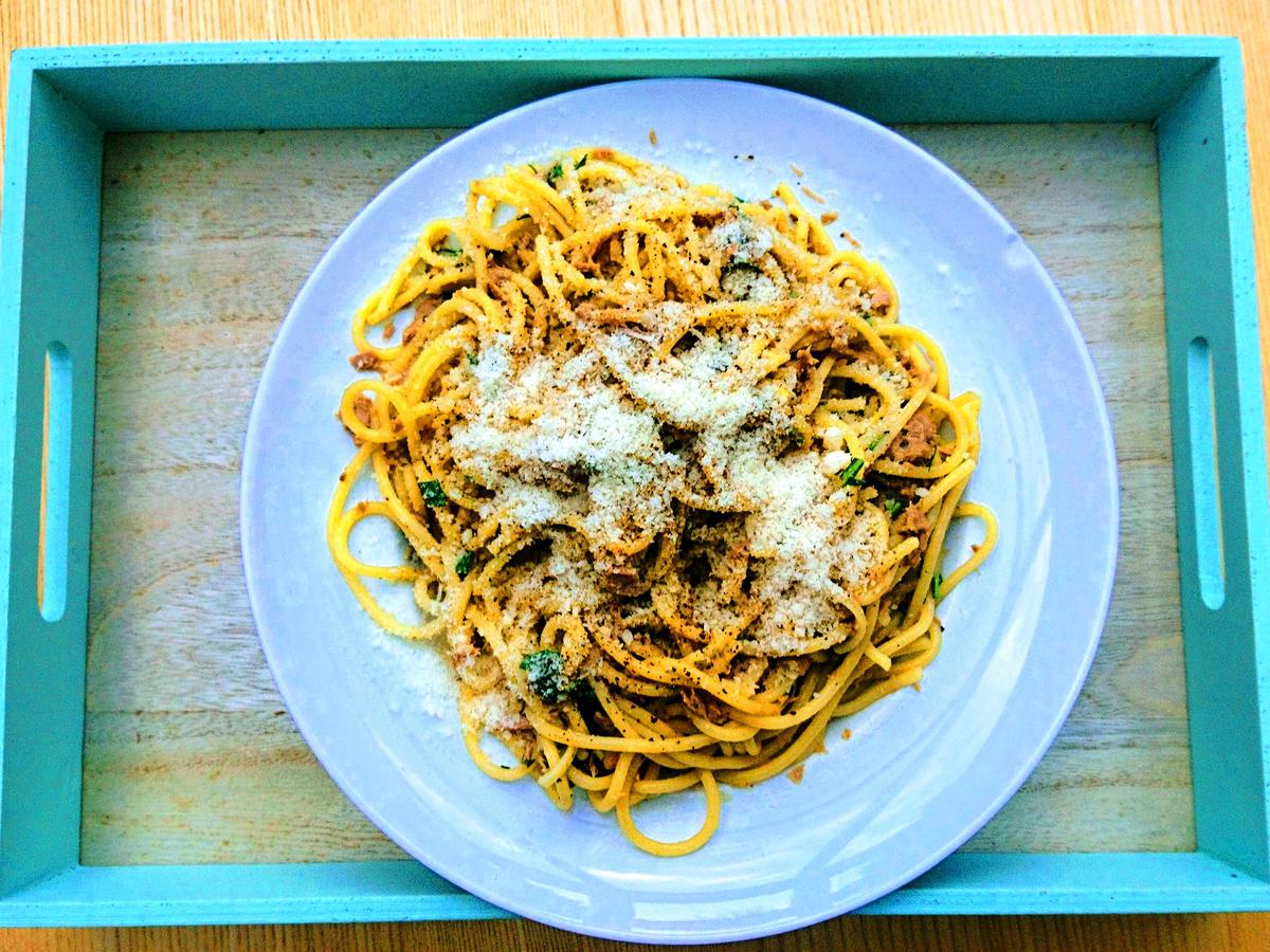 Spaghetti mit Thunfisch-Zitonensauce - Spaghetti tonno e limone ...