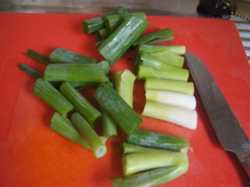 Asiatische Nudeln mit Hähnchenbrustfilet, Gemüse und Ei - Rezept - Bild Nr. 6