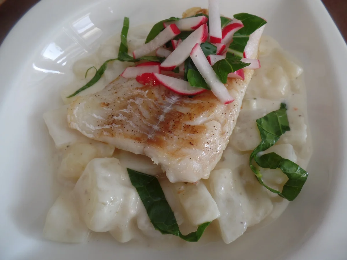 Rezept: Kabeljau auf -Kartoffel-Kohlrabi-Rahm on Top mit Radieschen-Salsa Bild Nr. 11214 Kabeljau auf -Kartoffel-Kohlrabi-Rahm on Top mit Radieschen-Salsa - Rezept - Bild Nr. 11214