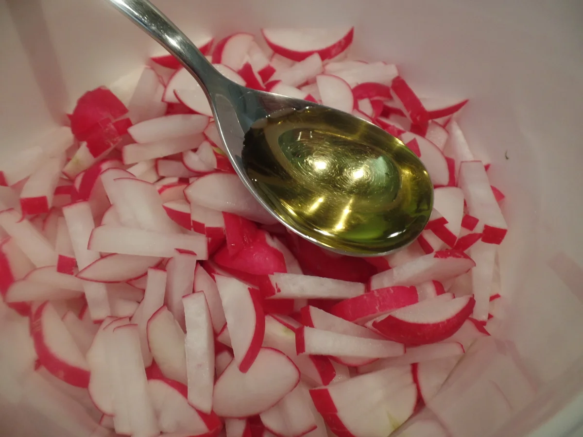 Rezept: Kabeljau auf -Kartoffel-Kohlrabi-Rahm on Top mit Radieschen-Salsa Bild Nr. 11221 Kabeljau auf -Kartoffel-Kohlrabi-Rahm on Top mit Radieschen-Salsa - Rezept - Bild Nr. 11221