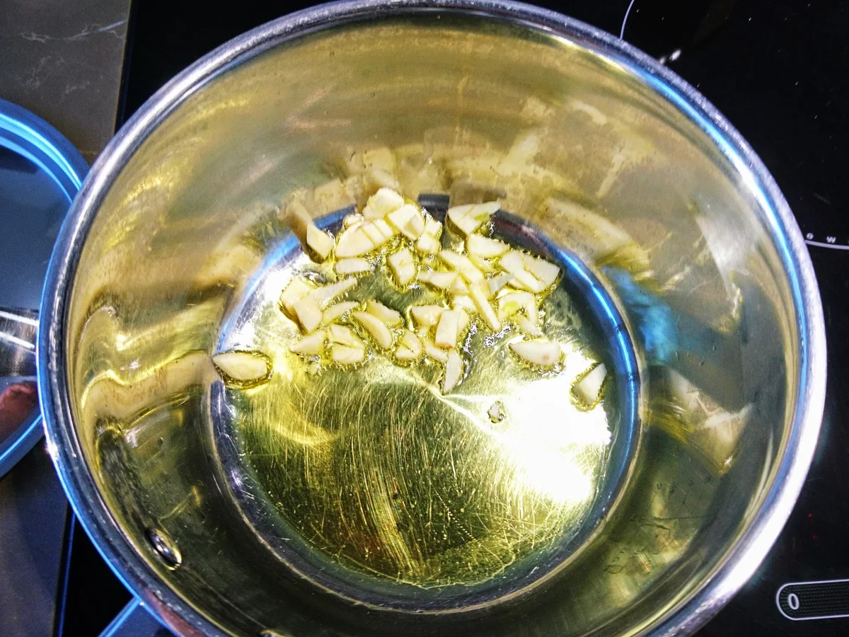 Spaghetti con melanzane alla parmigiana - Überbackene Spaghetti mit Auberginen - Rezept - Bild Nr. 5