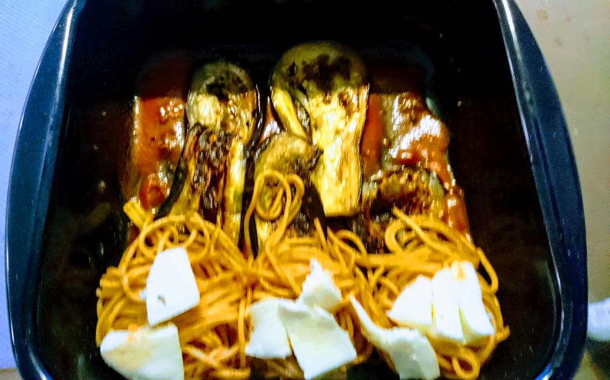 Spaghetti con melanzane alla parmigiana - Überbackene Spaghetti mit Auberginen - Rezept - Bild Nr. 13