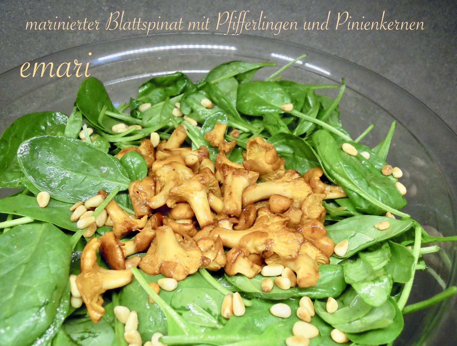 marinierter Blattspinat Salat mit Pfifferlingen - Rezept - kochbar.de