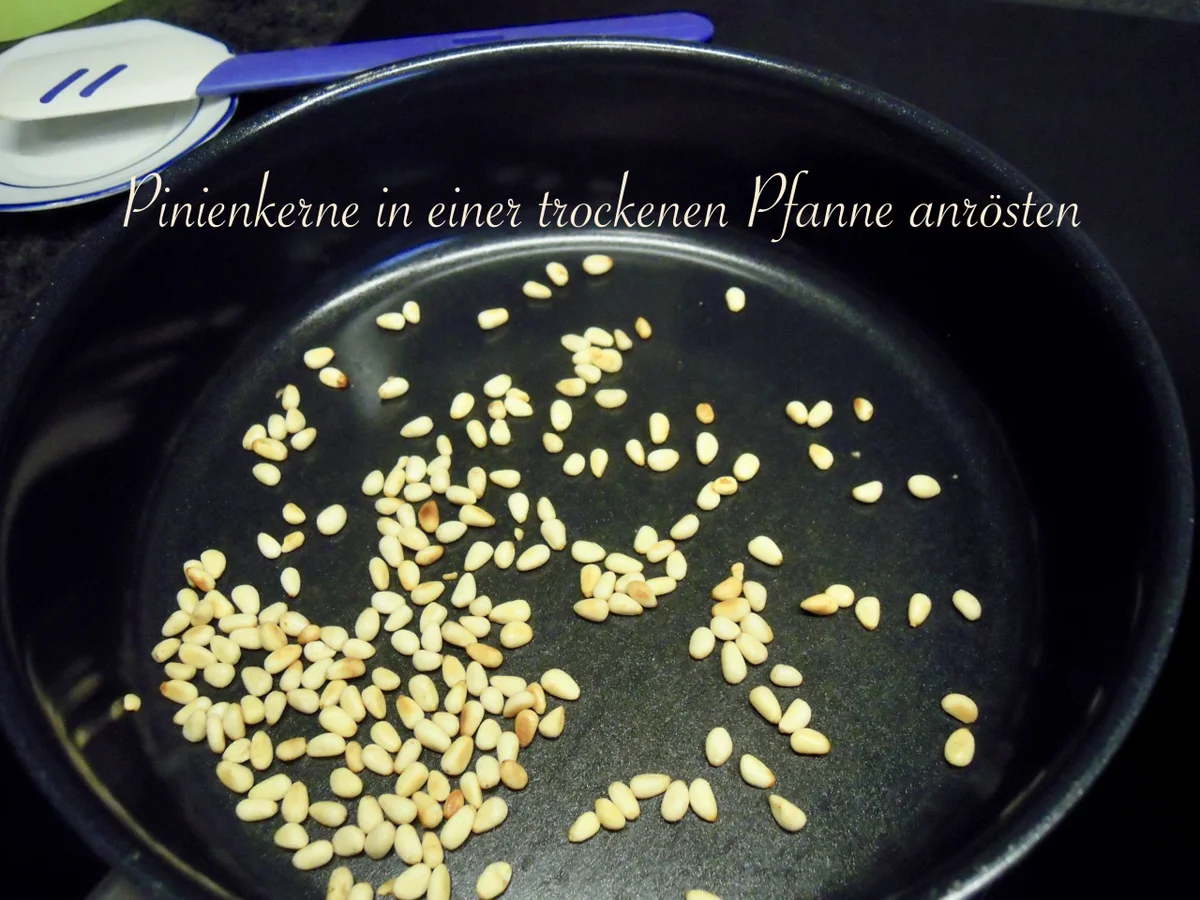 marinierter Blattspinat Salat mit Pfifferlingen - Rezept - Bild Nr. 8