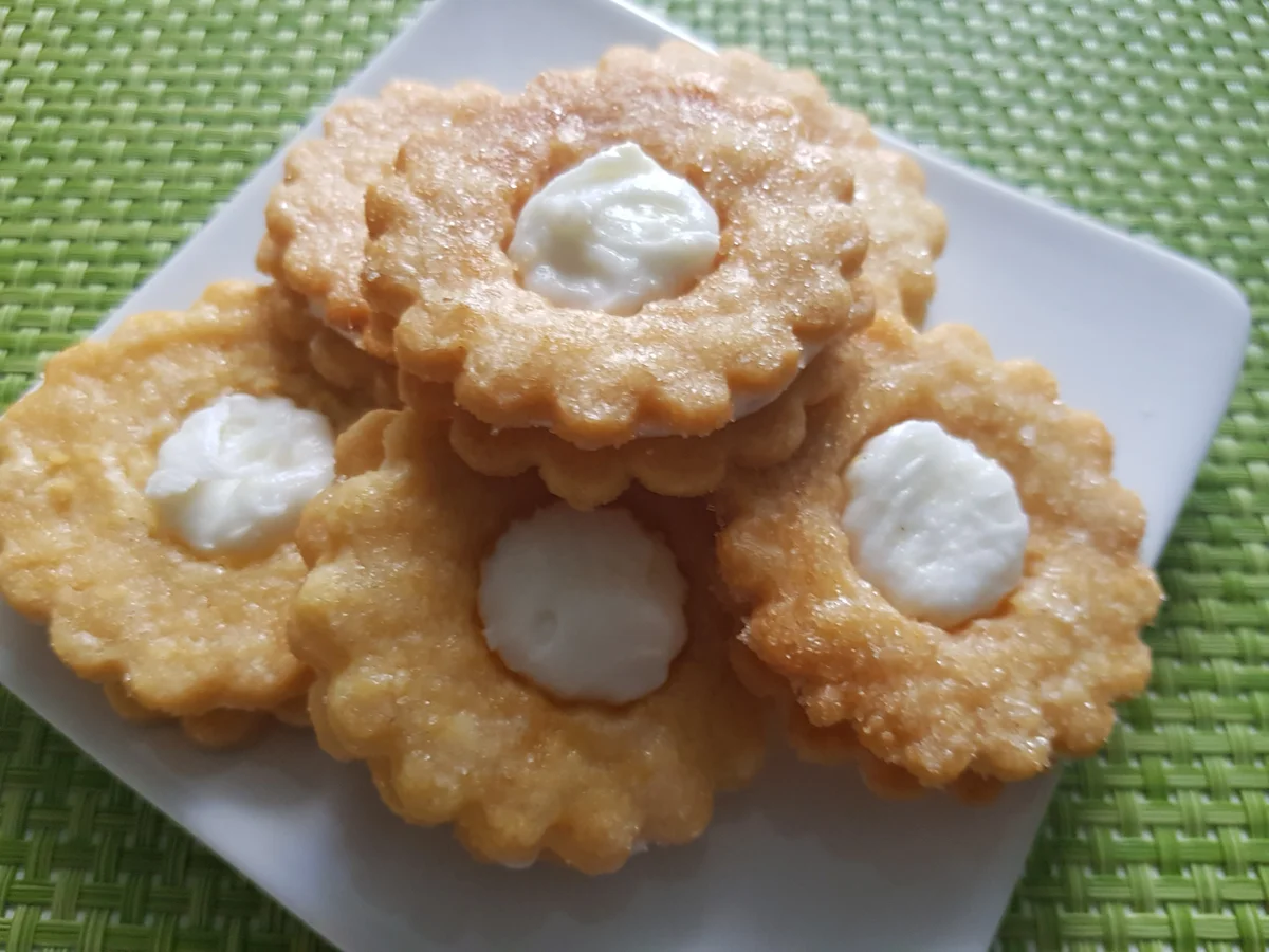 Rezept: Kaffee-Kränze mit Zitronen-Creme Bild Nr. 2 Kaffee-Kränze mit Zitronen-Creme - Rezept - Bild Nr. 2